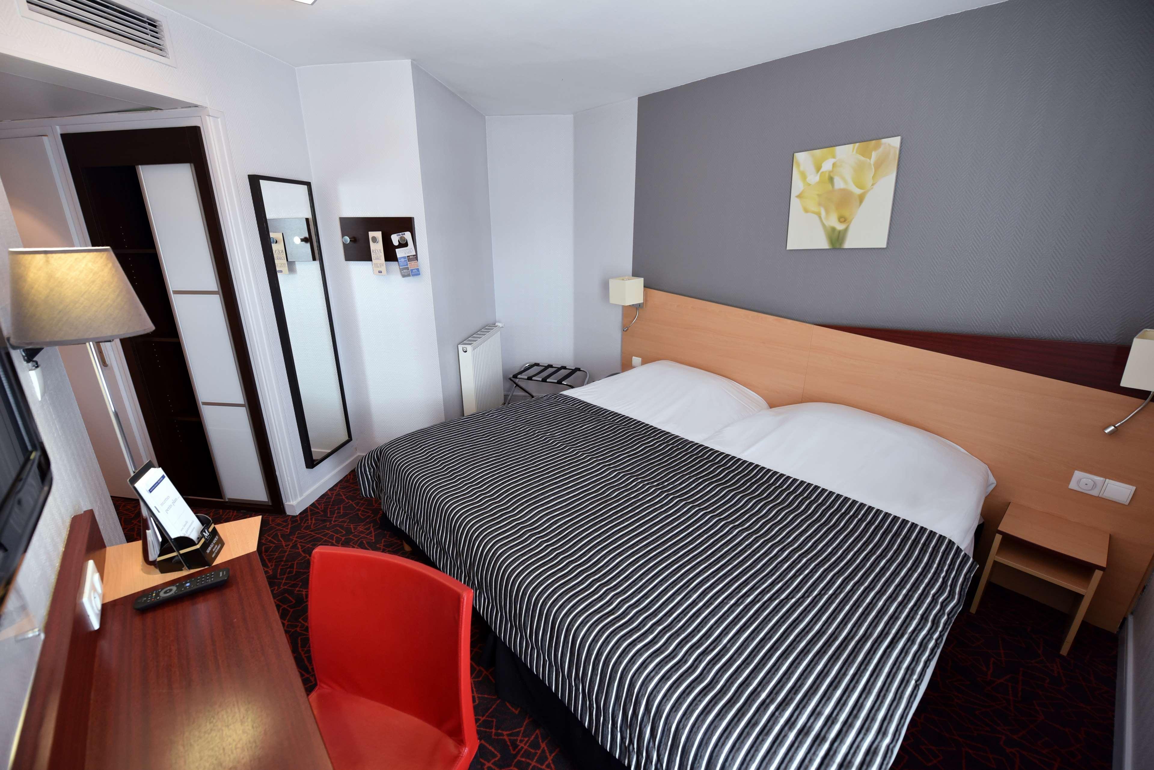 Kyriad Hotel Dijon Gare Exterior photo