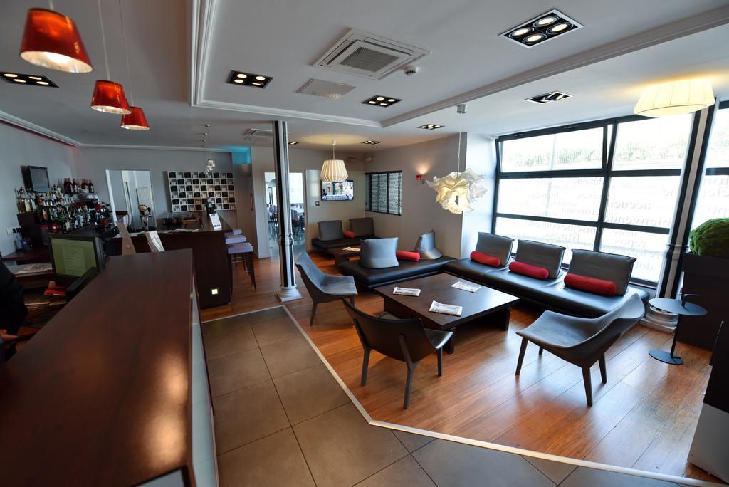 Kyriad Hotel Dijon Gare Exterior photo